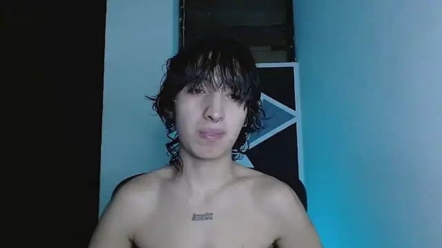 Snapshot of littlextreme chatting on 6, 5, 2026 littlextreme online show from 6, 5, 2026