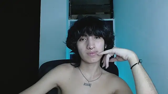 Snapshot of littlextreme chatting on 21, 5, 2026 littlextreme online show from 21, 5, 2026
