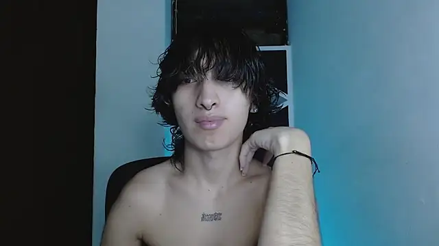 Snapshot of littlextreme chatting on 27, 5, 2026 littlextreme online show from 27, 5, 2026