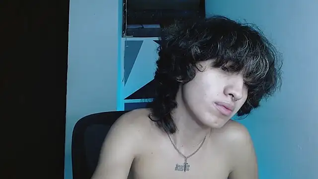 Snapshot of littlextreme chatting on 12, 6, 2026 littlextreme online show from 12, 6, 2026