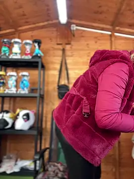 Snapshot of DaisyVibesss chatting on 28, 12, 2024 DaisyVibesss online show from 28, 12, 2024