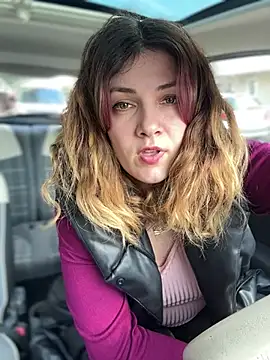 Snapshot of DaisyVibesss chatting on 27, 2, 2025 DaisyVibesss online show from 27, 2, 2025