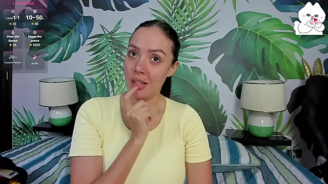 brianna 196 online show from 10, 10, 2025