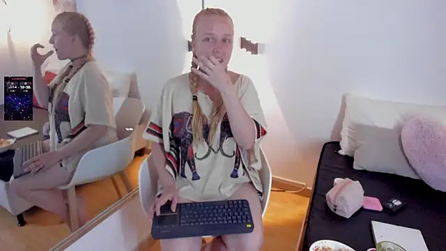 EmilySumer online show from 22, 3, 2026