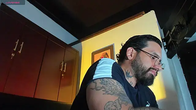 Snapshot of CamiloGray_ chatting on 11, 2, 2026 CamiloGray online show from 11, 2, 2026