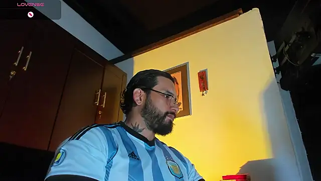 Snapshot of CamiloGray_ chatting on 23, 2, 2026 CamiloGray online show from 23, 2, 2026