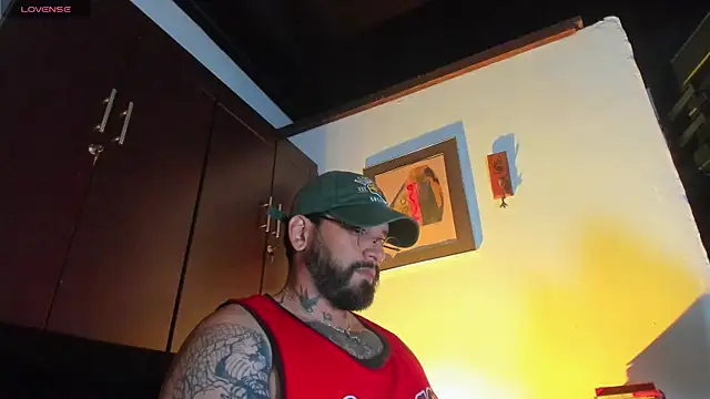 Snapshot of CamiloGray_ chatting on 25, 4, 2026 CamiloGray online show from 25, 4, 2026