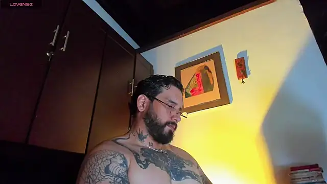Snapshot of CamiloGray_ chatting on 29, 4, 2026 CamiloGray online show from 29, 4, 2026