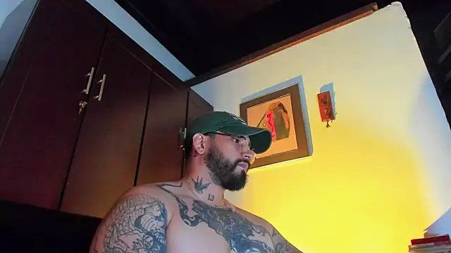 Snapshot of CamiloGray_ chatting on 20, 5, 2026 CamiloGray online show from 20, 5, 2026