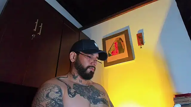 Snapshot of CamiloGray_ chatting on 4, 6, 2026 CamiloGray online show from 4, 6, 2026