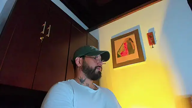 Snapshot of CamiloGray_ chatting on 7, 6, 2026 CamiloGray online show from 7, 6, 2026