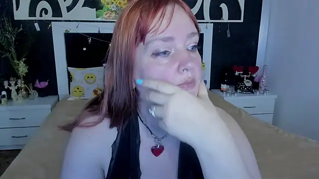 Snapshot of SinFulTitsDD chatting on 5, 1, 2025 SinFulTitsDD online show from 5, 1, 2025