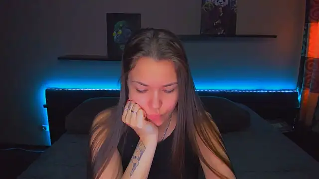 Snapshot of AlexaBarkley chatting on 1, 4, 2026 AlexaBarkley online show from 1, 4, 2026