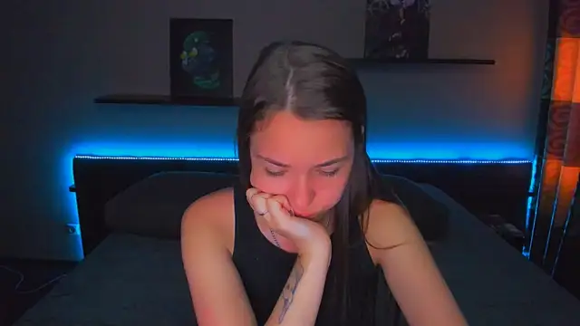 Snapshot of AlexaBarkley chatting on 4, 5, 2026 AlexaBarkley online show from 4, 5, 2026