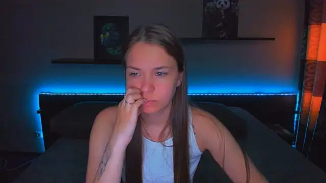 Snapshot of AlexaBarkley chatting on 5, 5, 2026 AlexaBarkley online show from 5, 5, 2026