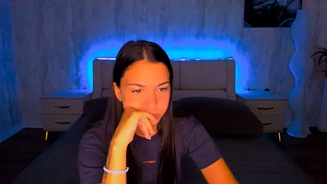 Snapshot of AlexaBarkley chatting on 3, 7, 2026 AlexaBarkley online show from 3, 7, 2026