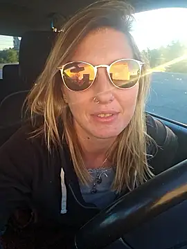 SheIsSomething online show from 5, 12, 2025