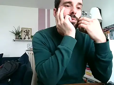 Snapshot of Simon-tem chatting on 12, 3, 2026 Simon-tem online show from 12, 3, 2026