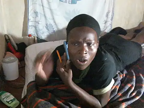 cute-shamza online show from 15, 12, 2025