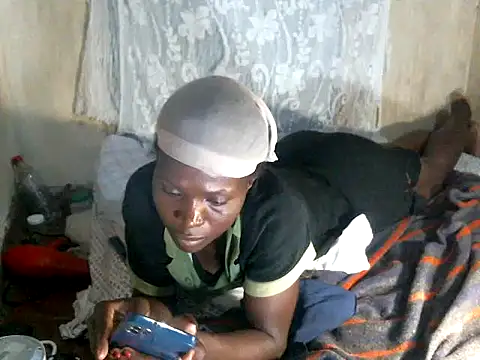 cute-shamza online show from 19, 12, 2025