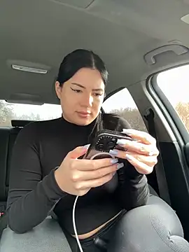 clairewntr online show from 21, 12, 2024