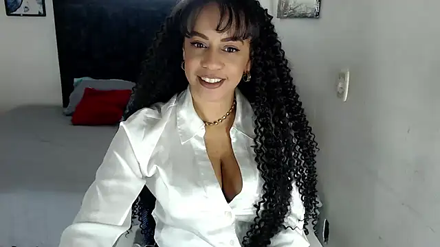 Snapshot of yeli_xxx chatting on 23, 9, 2025 yeli xxx online show from 23, 9, 2025