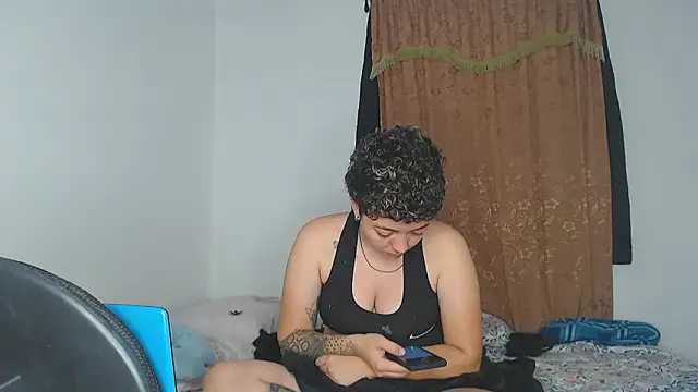 Snapshot of kathy_luisa chatting on 30, 5, 2026 kathy luisa online show from 30, 5, 2026