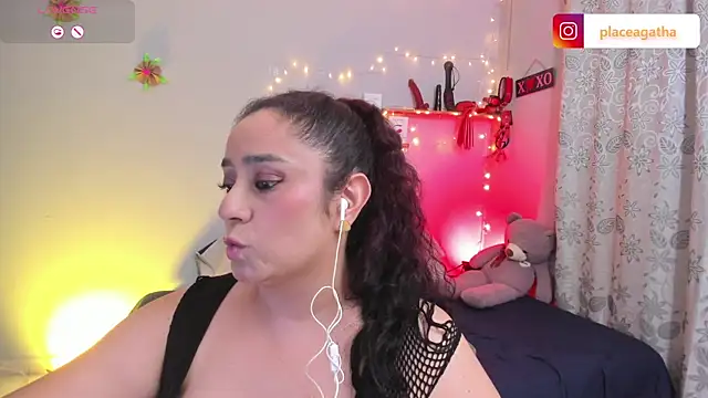 Snapshot of agathaxxx-69 chatting on 20, 2, 2025 agathaxxx-69 online show from 20, 2, 2025