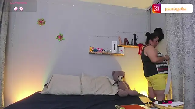 Snapshot of agathaxxx-69 chatting on 28, 2, 2025 agathaxxx-69 online show from 28, 2, 2025