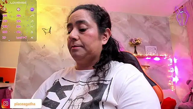 Snapshot of agathaxxx-69 chatting on 19, 9, 2025 agathaxxx-69 online show from 19, 9, 2025