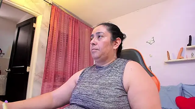 Snapshot of agathaxxx-69 chatting on 3, 3, 2026 agathaxxx-69 online show from 3, 3, 2026