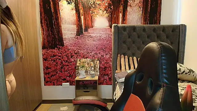 Snapshot of sofia23dirty chatting on 26, 10, 2025 sofia23dirty online show from 26, 10, 2025