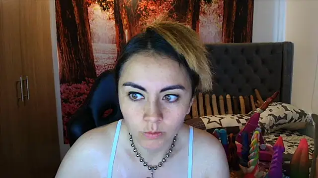 Snapshot of sofia23dirty chatting on 5, 11, 2025 sofia23dirty online show from 5, 11, 2025