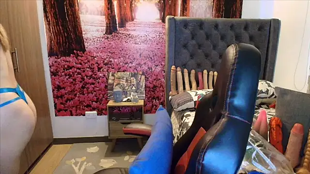 Snapshot of sofia23dirty chatting on 9, 11, 2025 sofia23dirty online show from 9, 11, 2025