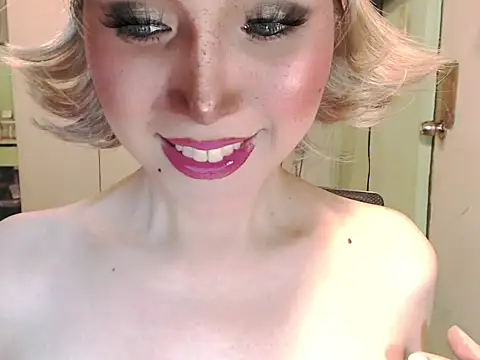 Snapshot of Ezradeliciosa chatting on 26, 4, 2026 Ezradeliciosa online show from 26, 4, 2026