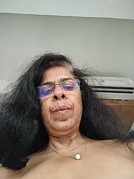 Susannemilf online show from 10, 3, 2026