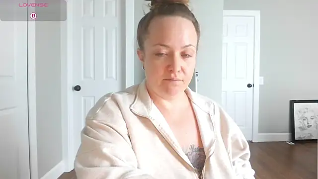 julimonroe online show from 15, 3, 2026