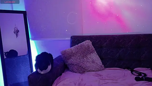 Lia Tinez online show from 29, 9, 2025