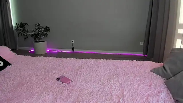 JenniferQueen11 online show from 25, 10, 2025