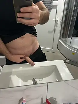 Snapshot of Vld121 chatting on 16, 2, 2025 Vld121 online show from 16, 2, 2025