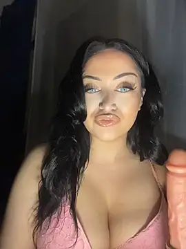 Snapshot of EmiliaPetrova chatting on 19, 7, 2026 EmiliaPetrova online show from 19, 7, 2026
