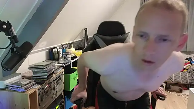 sexmenlion online show from 5, 10, 2025