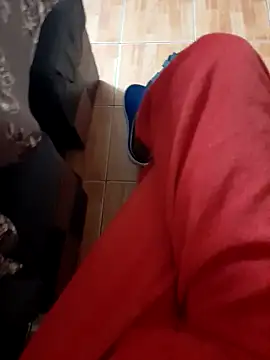 Snapshot of feet_toes chatting on 2, 12, 2025 feet toes online show from 2, 12, 2025