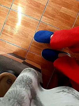 Snapshot of feet_toes chatting on 18, 5, 2026 feet toes online show from 18, 5, 2026