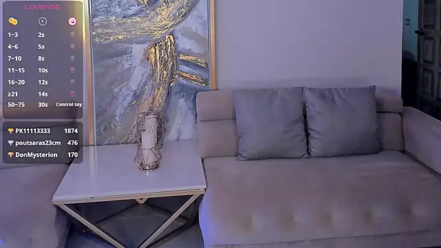 Snapshot of MadelineFox chatting on 6, 2, 2025 MadelineFox online show from 6, 2, 2025