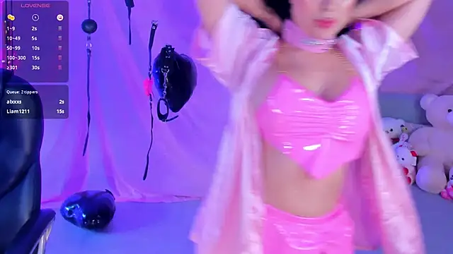 Snapshot of MadelineFox chatting on 14, 2, 2025 MadelineFox online show from 14, 2, 2025