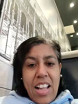 Molly newman6 online show from 4, 12, 2025