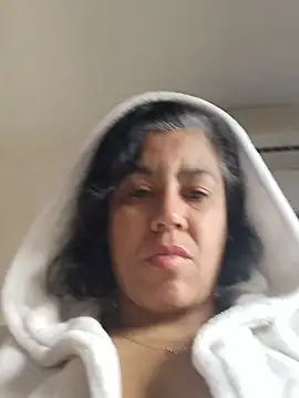 Molly newman6 online show from 19, 1, 2026