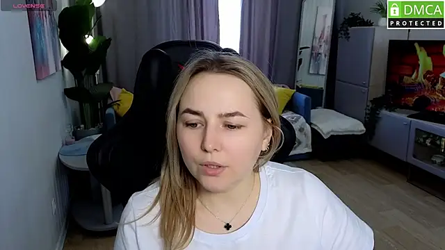 Snapshot of Mira_Mermayd chatting on 29, 4, 2026 Mira Mermayd online show from 29, 4, 2026