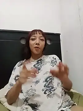 Snapshot of Karmakuro chatting on 1, 5, 2026 Karmakuro online show from 1, 5, 2026